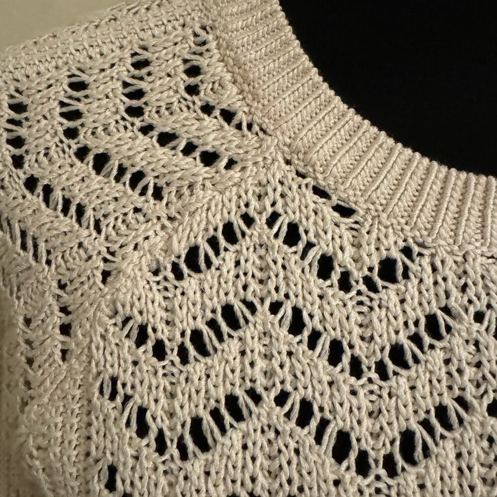 Club Monaco open stitch crochet tan-off‎ white crew long sleeve women Sweater XS - Picture 8 of 9